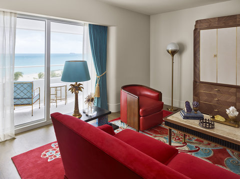 Ocean View Suite - Living Room
