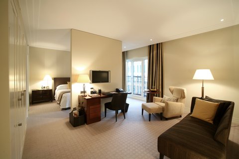 The Charles Hotel - Junior Suite