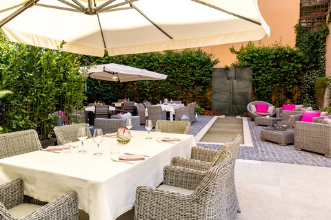 Arrange your private event in our Internal Courtyard