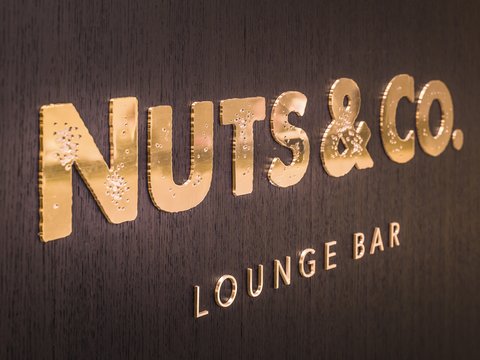 Nuts & Co. Lounge Bar