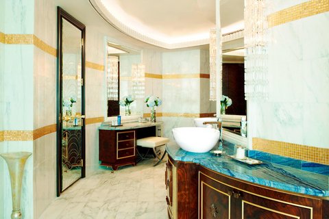 Baño de la suite Abu Dhabi - Tocador