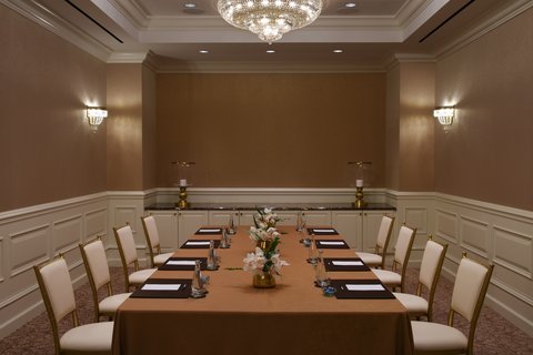 Trump DC Private Meeting Boardroom Vs