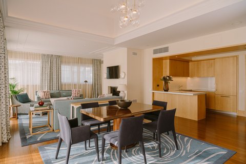 Spacious suite with large kitchen and dining area for family stay