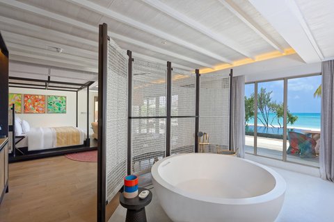 Two Bedroom Beachfront Pool Residence - Bathroom