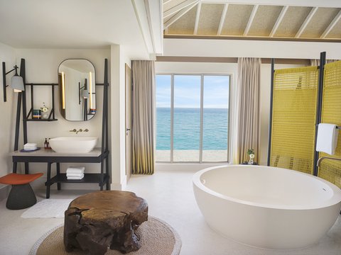 Three Bedroom Lagoon Residence - Bathtub