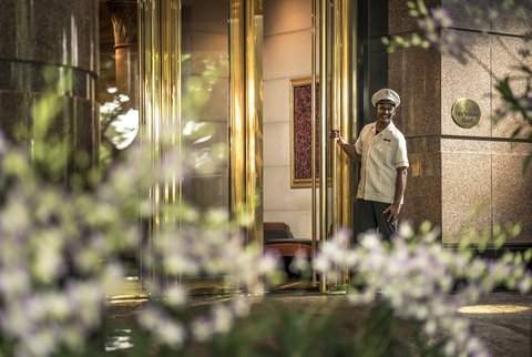 Welcome To Four Seasons Hotel Singapore