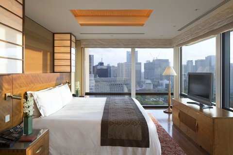 The_Hibiya_Suite_Bedroom.jpg