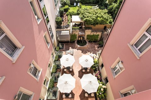 Our terrace and garden are at our guests' disposal to relax.