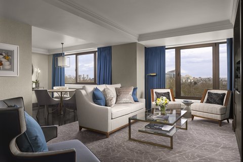 Luxury Suite Living Area - InterContinental London Park Lane