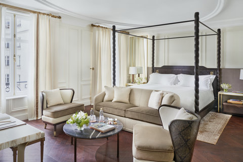 Mandarin Oriental Ritz Madrid Junior Suite Bedroom