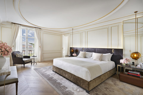 Mandarin Oriental Ritz Madrid Prado Suite Bedroom