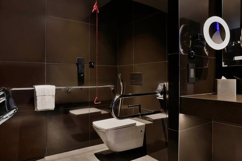 Baño para personas con necesidades de movilidad especiales