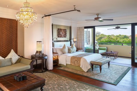Suite St. Regis con vistas al jardín - Dormitorio con cama tamaño King