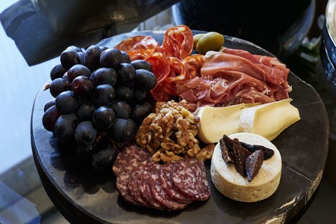 Charcuterie, In-Room Dining