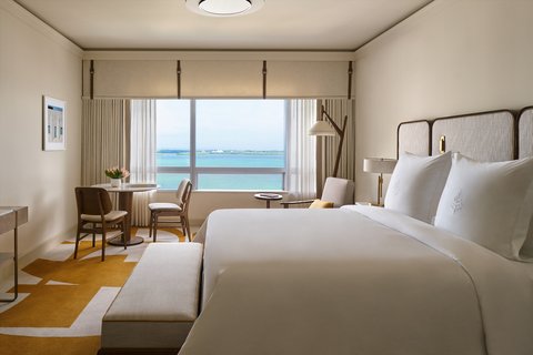 Premiere Bay View Room
